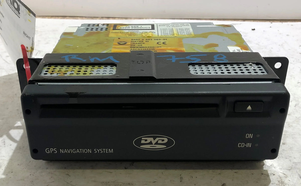 Pre-Owned 06 BMW 750 DVD Player w/ Navigation System OEM LKQ (Good)