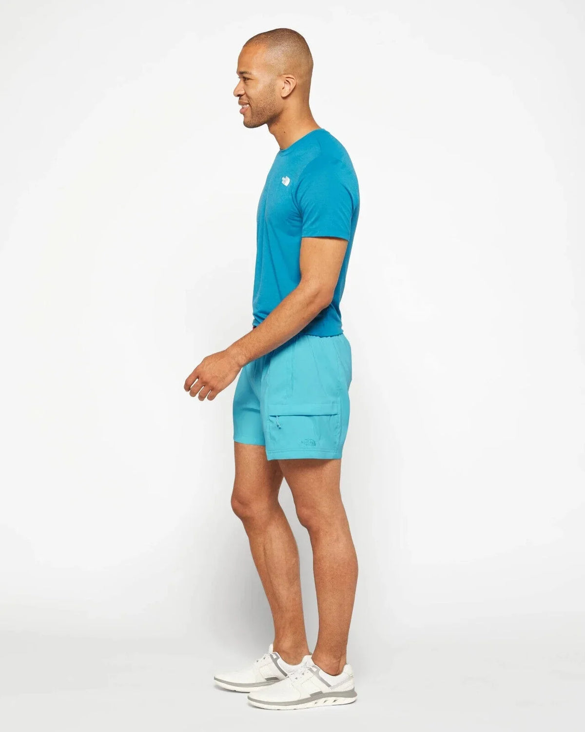 The North Face Mens Relaxed Fit 7" Inseam Casual Shorts