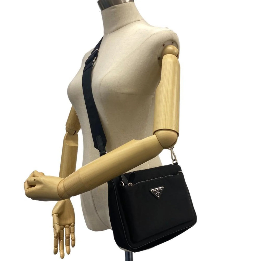 Pre-Owned PRADA 1BH168 Tessuto Triangle Plate Shoulder Bag Black Women's Z0006302 (Good)