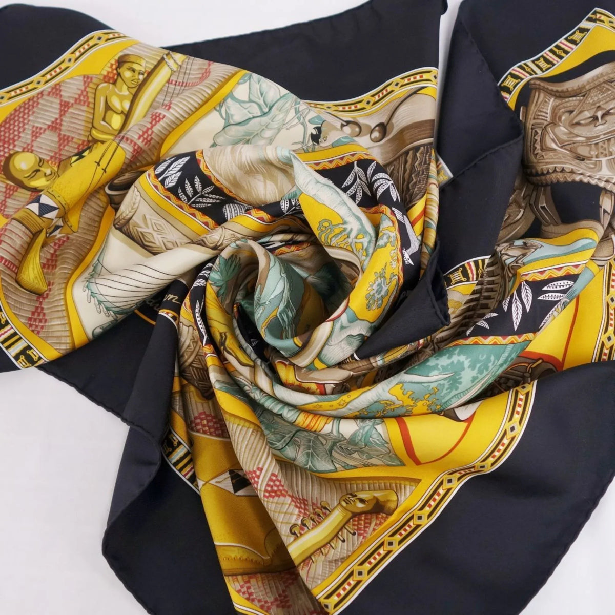 Pre-Owned HERMES Scarf Muffler Carre 90 Au Son du Tam To the sound of tam 100% silk ladies multi color (Good)