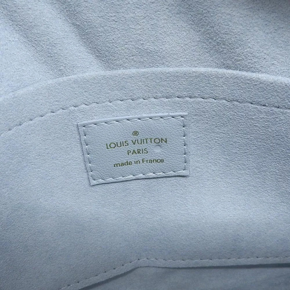Pre-Owned Louis Vuitton LOUIS VUITTON Epi New Wave Camera Bag Shoulder LV Light Blue M55329 (Like New)