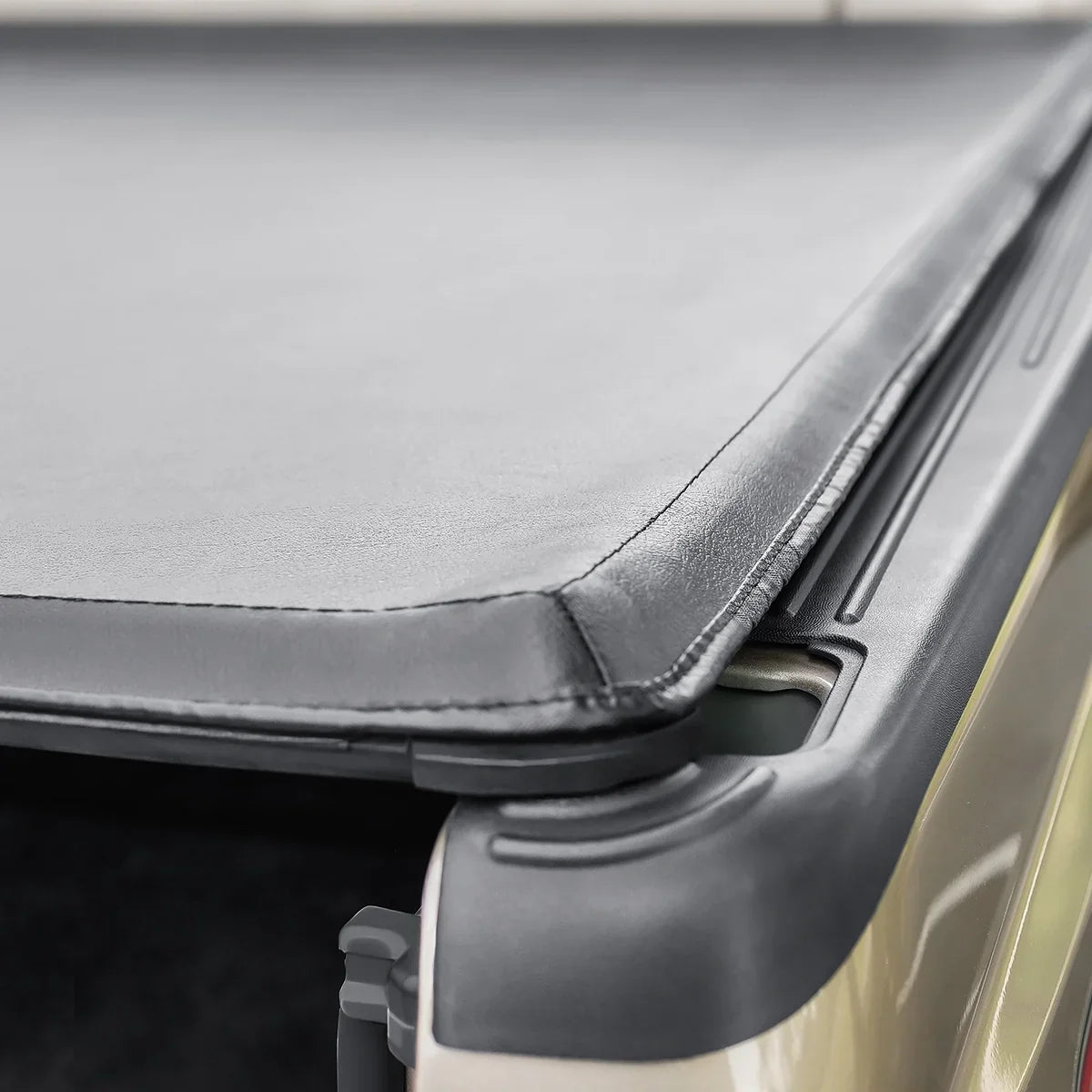 Auto Drive Soft Roll up Truck Bed Tonneau Shield Fits 04-12 Chevy Colorado / GMC Canyon 5'3" Bed