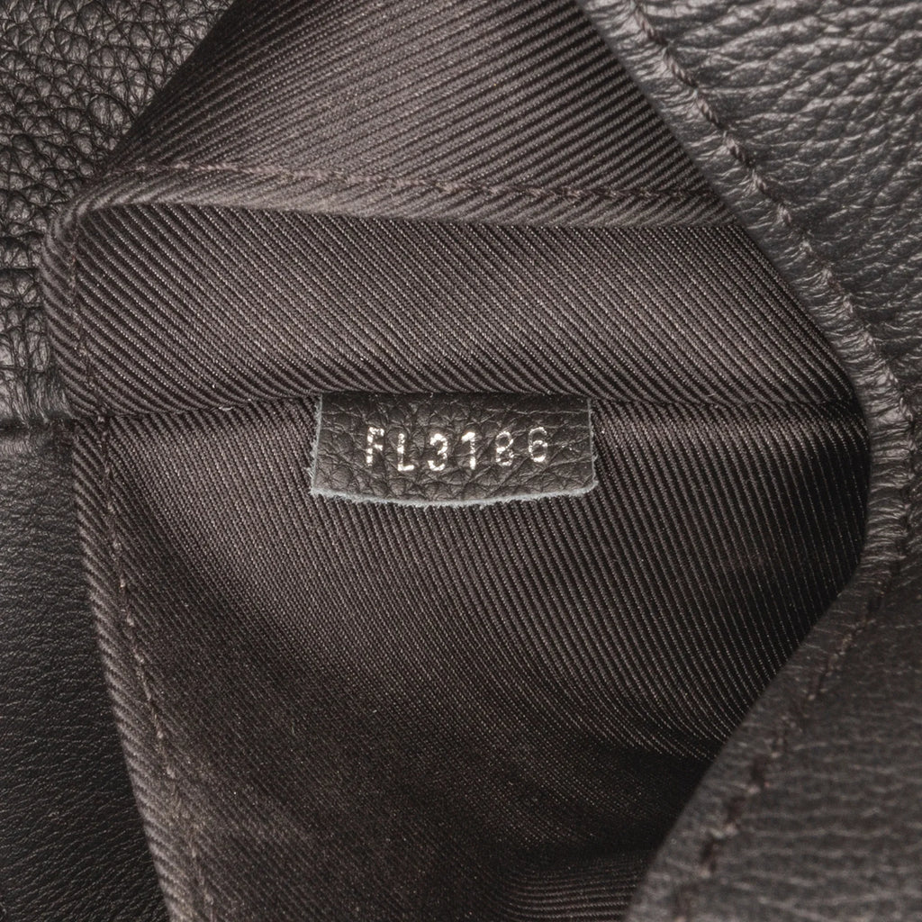 Pre-Owned Authenticated Louis Vuitton Eyelet LockMe II Calf Leather Gray Satchel Unisex (Good)