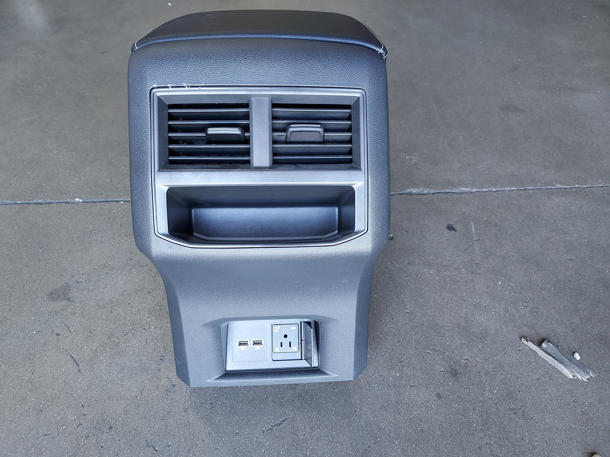 Pre-Owned 2020-2022 Volkswagen Atlas Cross Sport Floor Center Console OEM LKQ (Good)