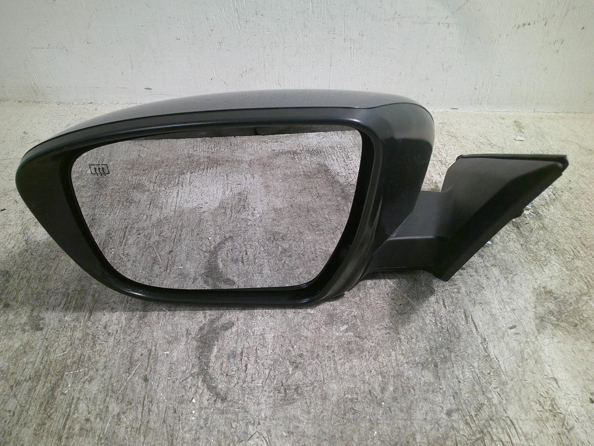 Pre-Owned 15-16 Nissan Rogue LH Driver Side Door Mirror W/ Camera OEM LKQ (Good)