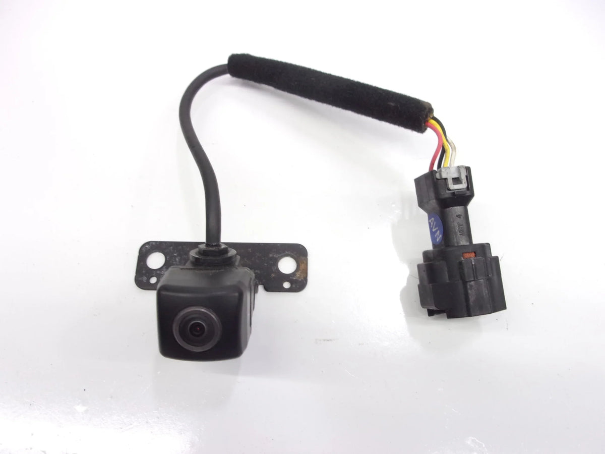 Pre-Owned 2013-2016 Hyundai Santa Fe Rear Camera Backup Camera 95760-B8000 OEM (Good)